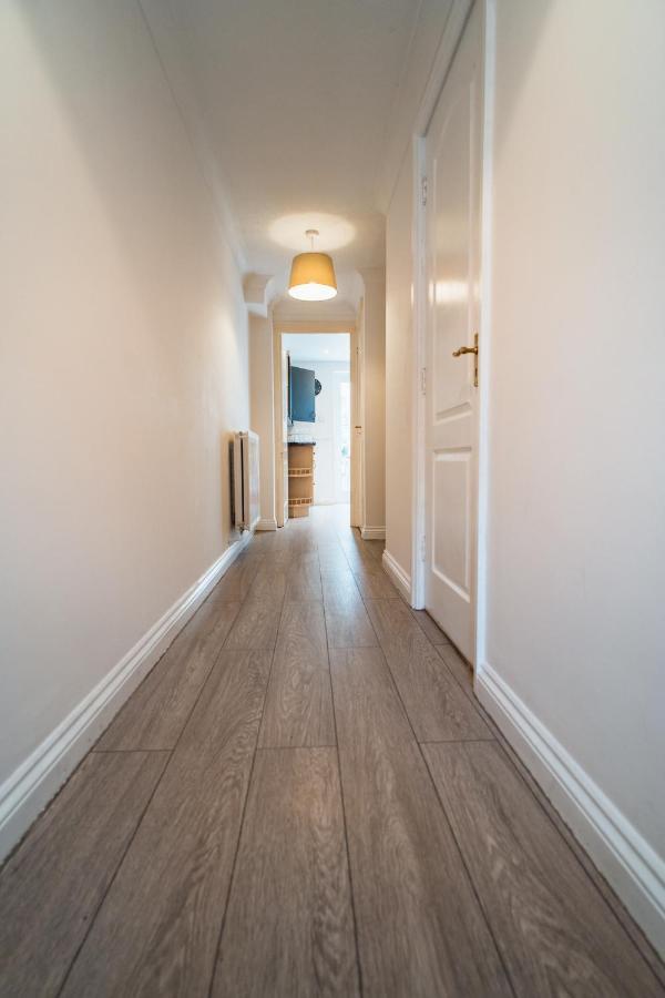 Beautiful Town House With Private Garden And Patio Canford Magna Exterior foto